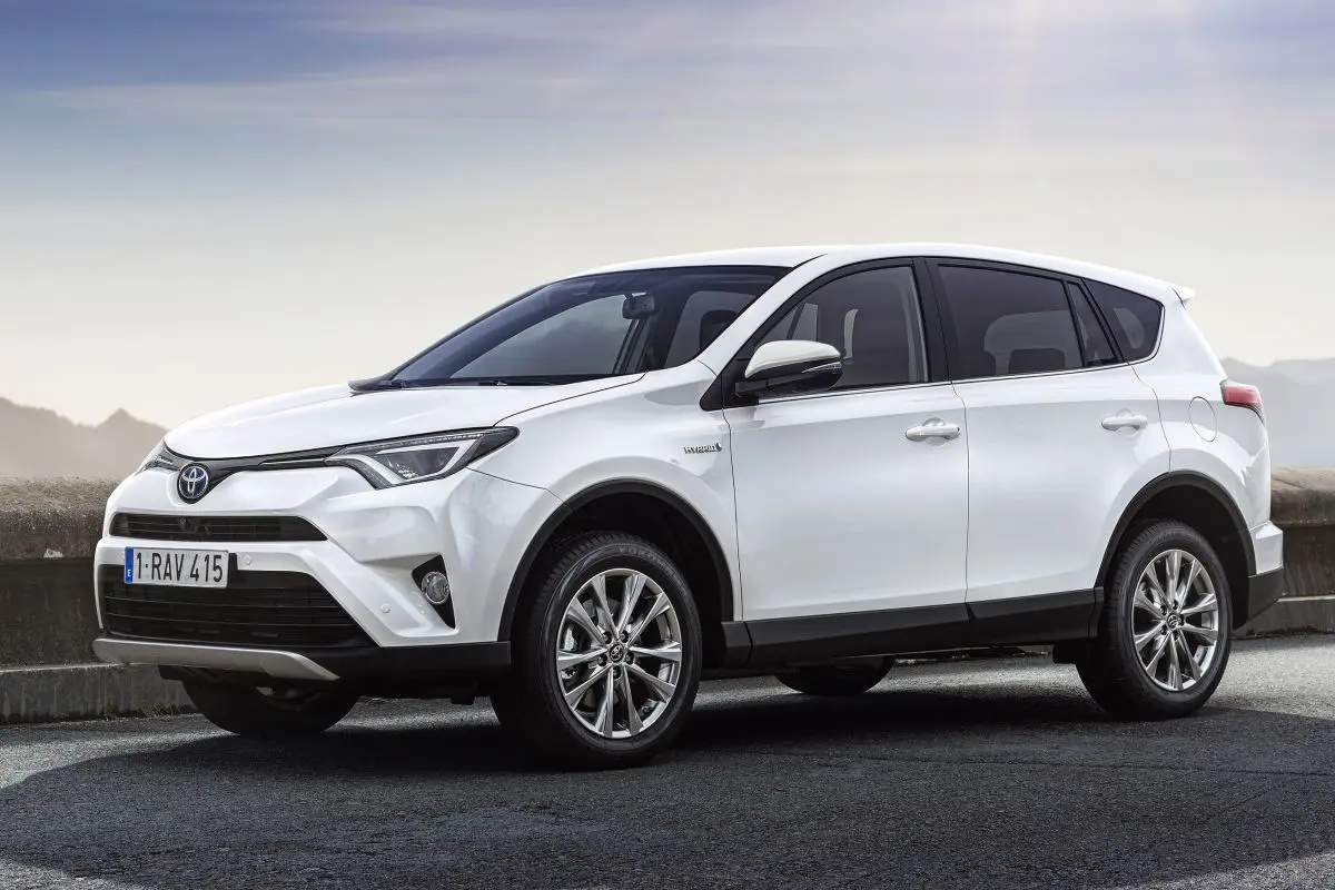 Volvo  Rav 4 2.0 D-4D Elegant 4