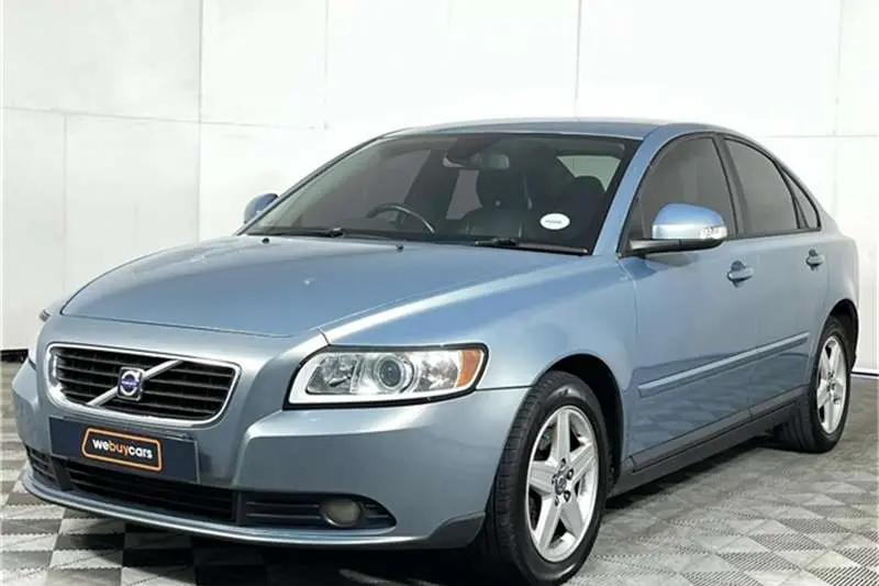 Volvo S40 S40 2.0 D D4 Powershift 2