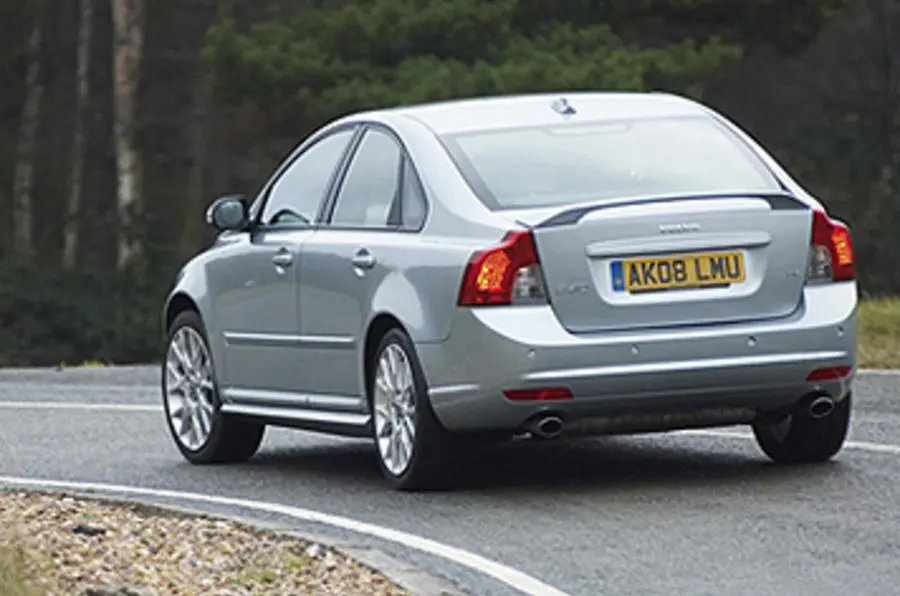 Volvo S40 S40 2.0 D D4 Dynamic Edition Powershift 2
