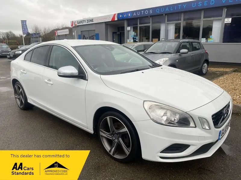 Volvo S60 S60 1.5 T3 R-Design Plus Geartronic 2
