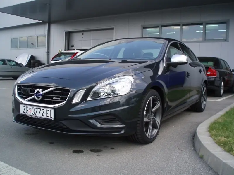 Volvo S60 S60 1.6 D D2 Drive R-Design Powershift 2