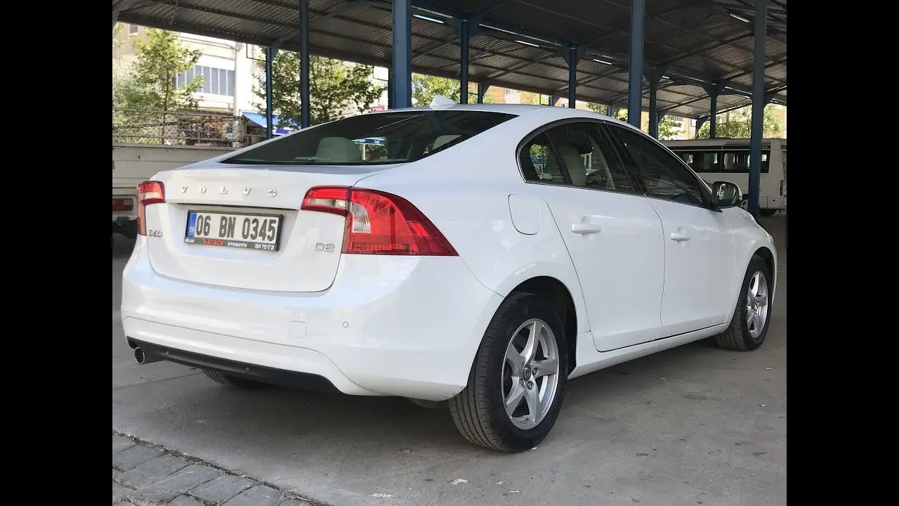 Volvo S60 S60 1.6 D D2 Momentum Powershift 4