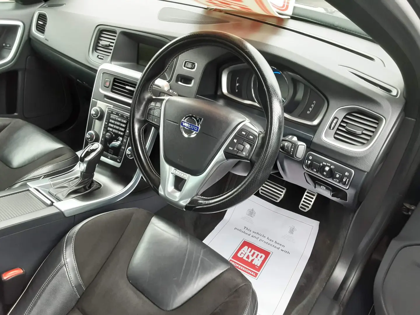 Volvo S60 S60 1.6 D D2 R-Design Powershift 2