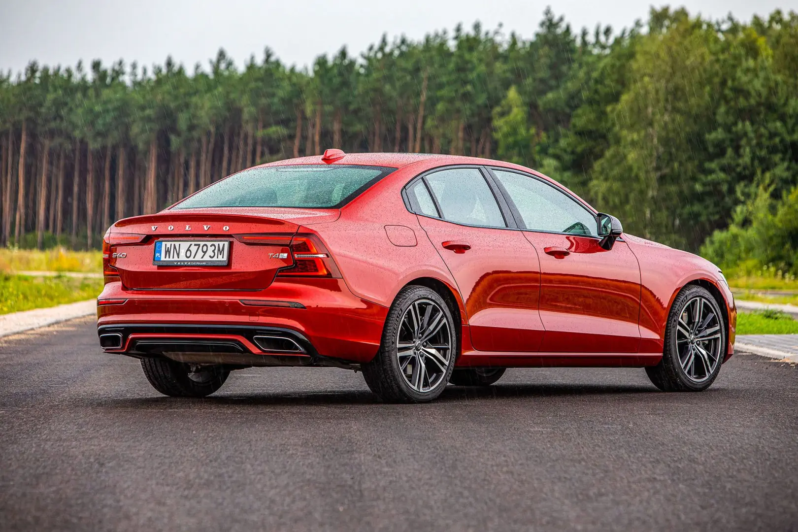 Volvo S60 S60 1.6 T4 R-Design Powershift 3