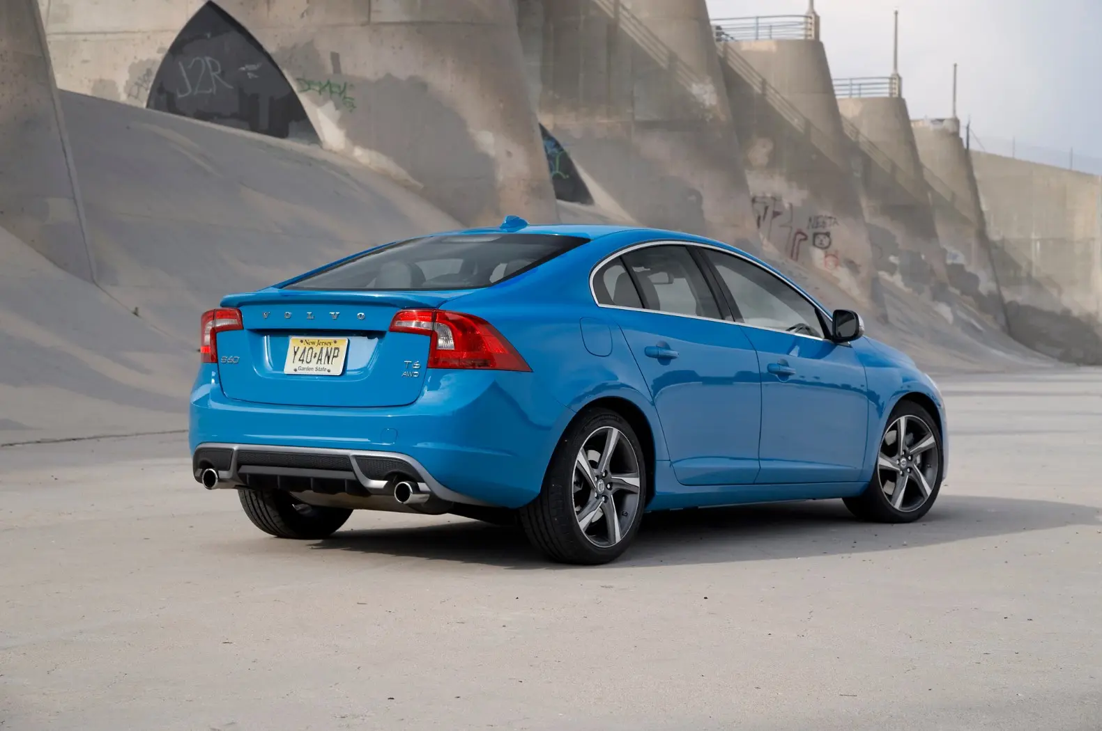 Volvo S60 S60 2.4 D D5 AWD R-Design 4