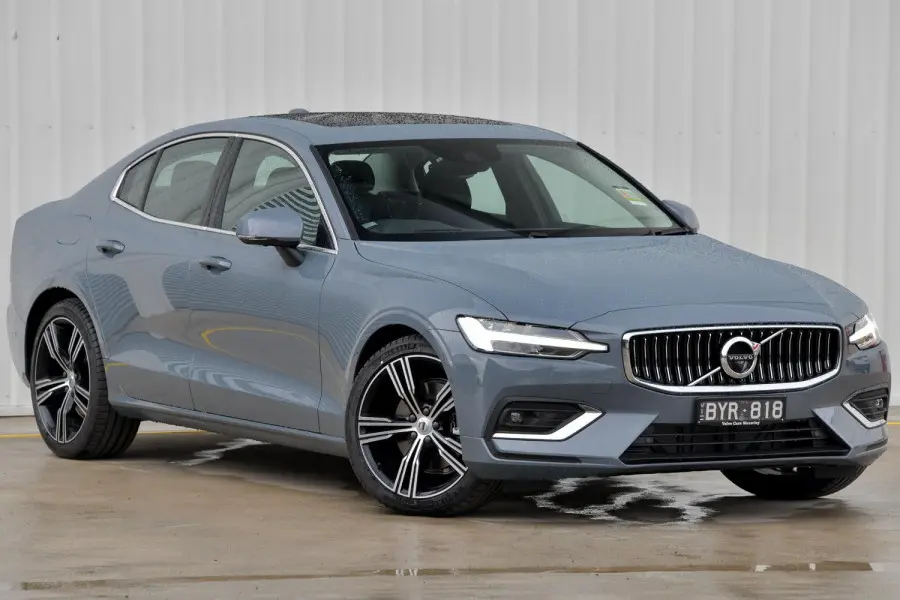 Volvo S60 S60 2.0 B5 AWD Inscription Plus Geartronic 0