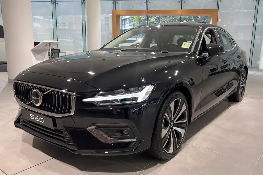 Volvo S60 S60 2.0 B5 Hybrid Ultimate Bright 1