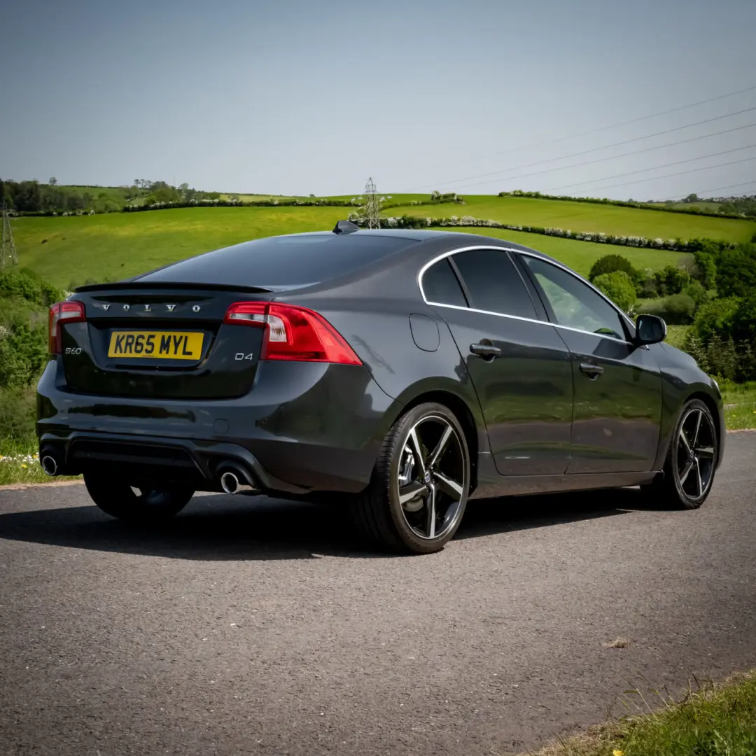 Volvo S60 S60 2.0 D D4 R-Design Geartronic 7