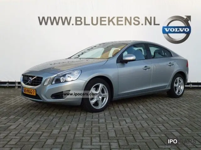 Volvo S60 S60 2.0 T Powershift 3