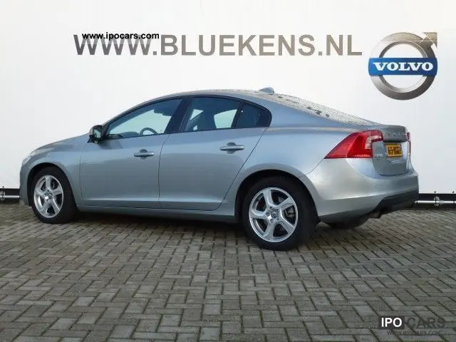 Volvo S60 S60 2.0 T Powershift 4