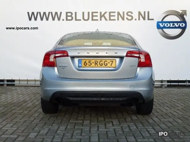 Volvo S60 S60 2.0 T Powershift 6