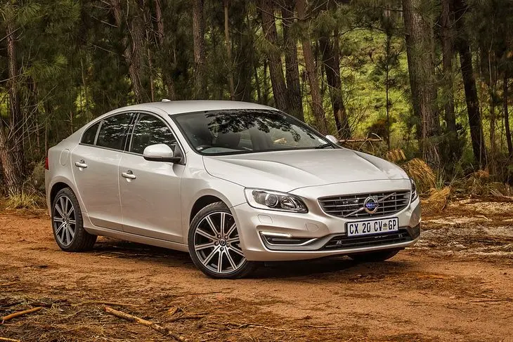 Volvo S60 S60 2.0 T5 Advance Geartronic 4