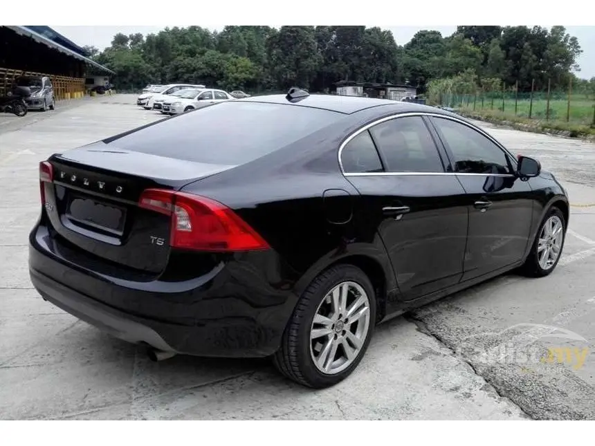 Volvo S60 S60 2.0 T5 Advance Powershift 2
