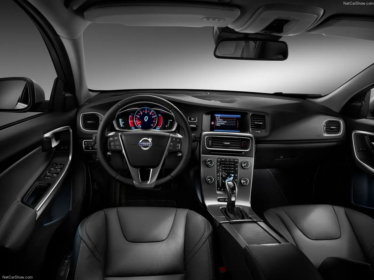 Volvo S60 S60 2.0 T6 AWD Advance Geartronic 2