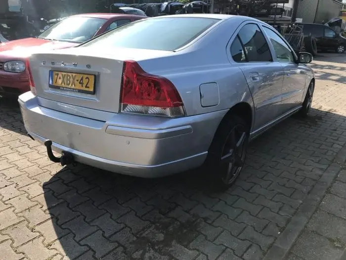 Volvo S60 S60 2.4 D D5 Premium Edition 2