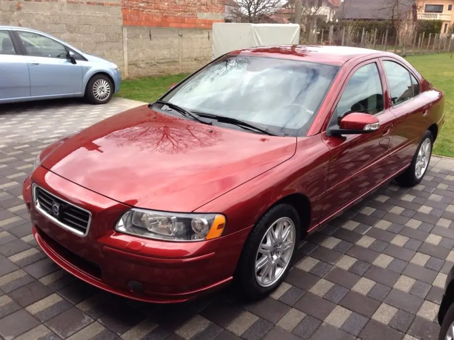 Volvo S60 S60 2.4 D D5 Premium Edition 6