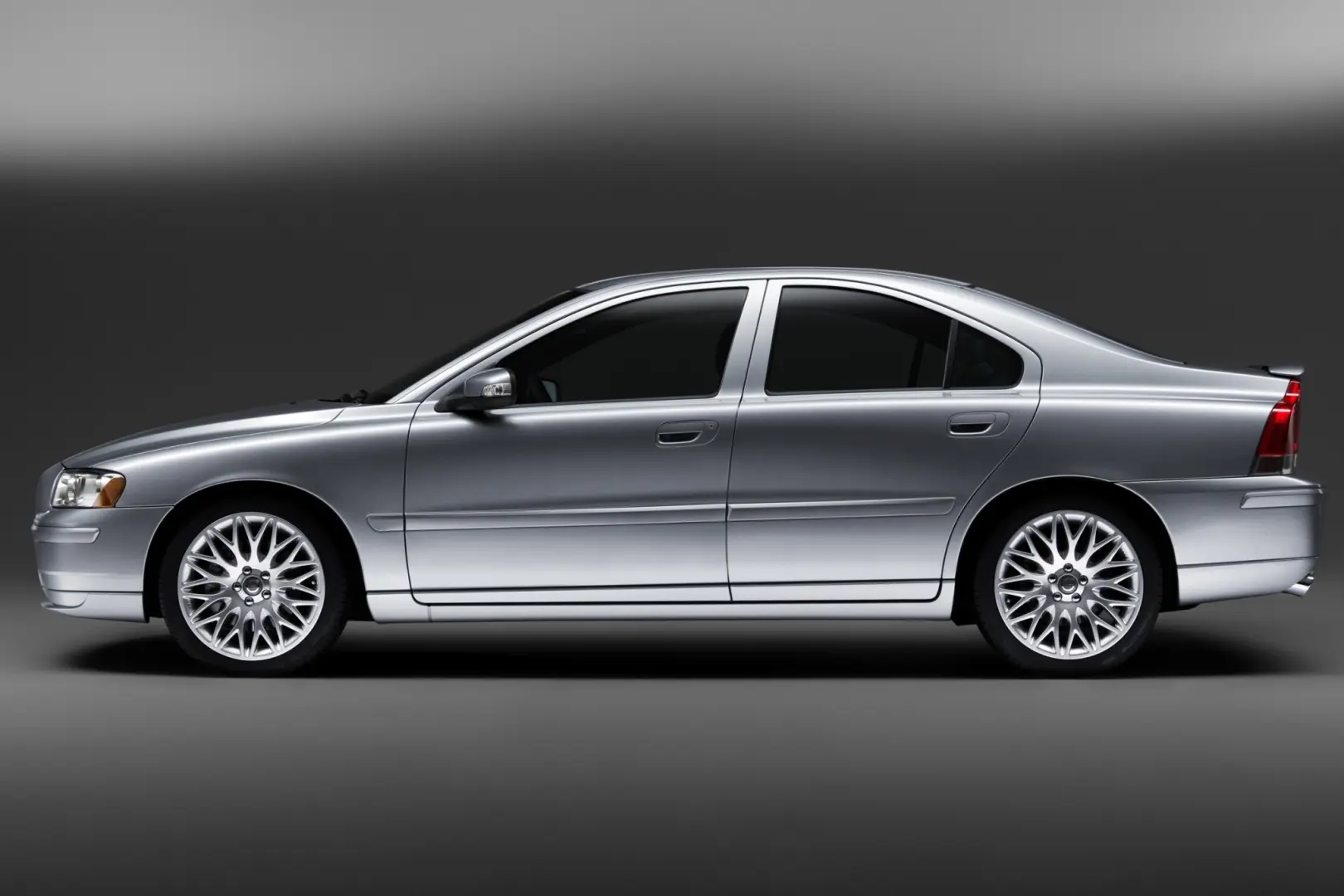 Volvo S60 S60 2.5 T AWD Premium Edition 3