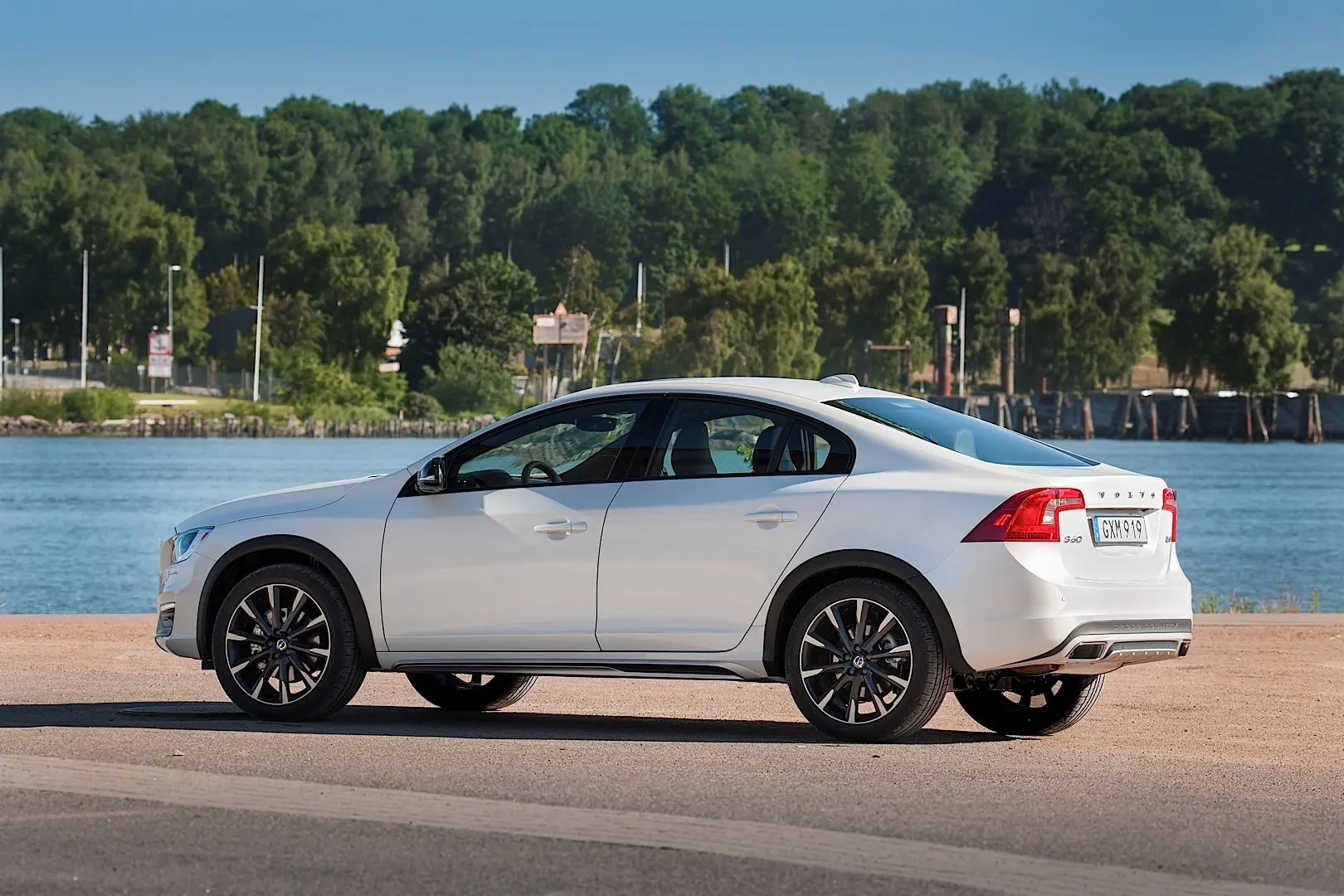 Volvo S60 S60 Cross Country 2.0 D D4 Advance Geartronic 3
