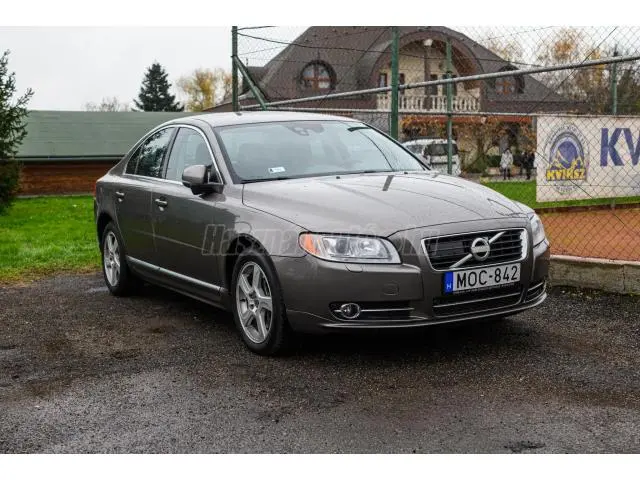 Volvo S80 S80 2.4 D D5 Geartronic 6