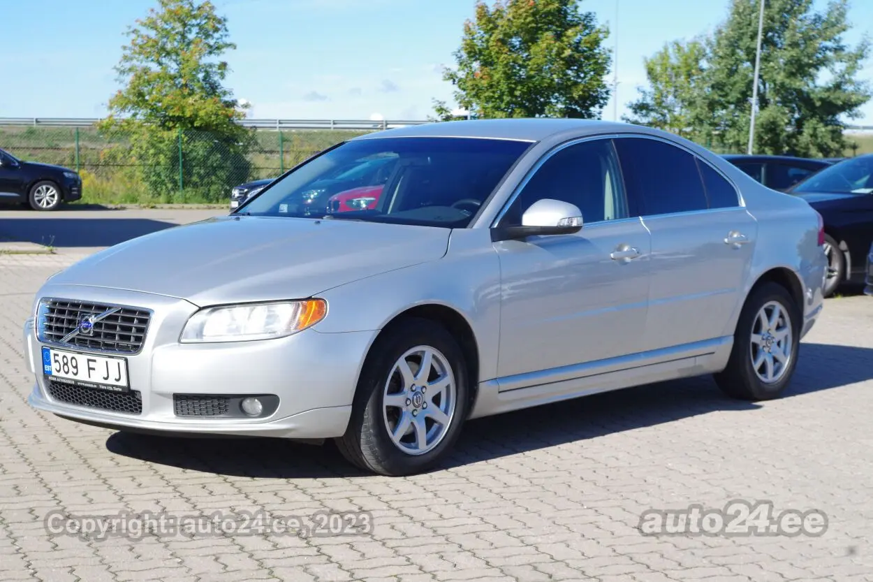 Volvo S80 S80 2.4 Momentum 1