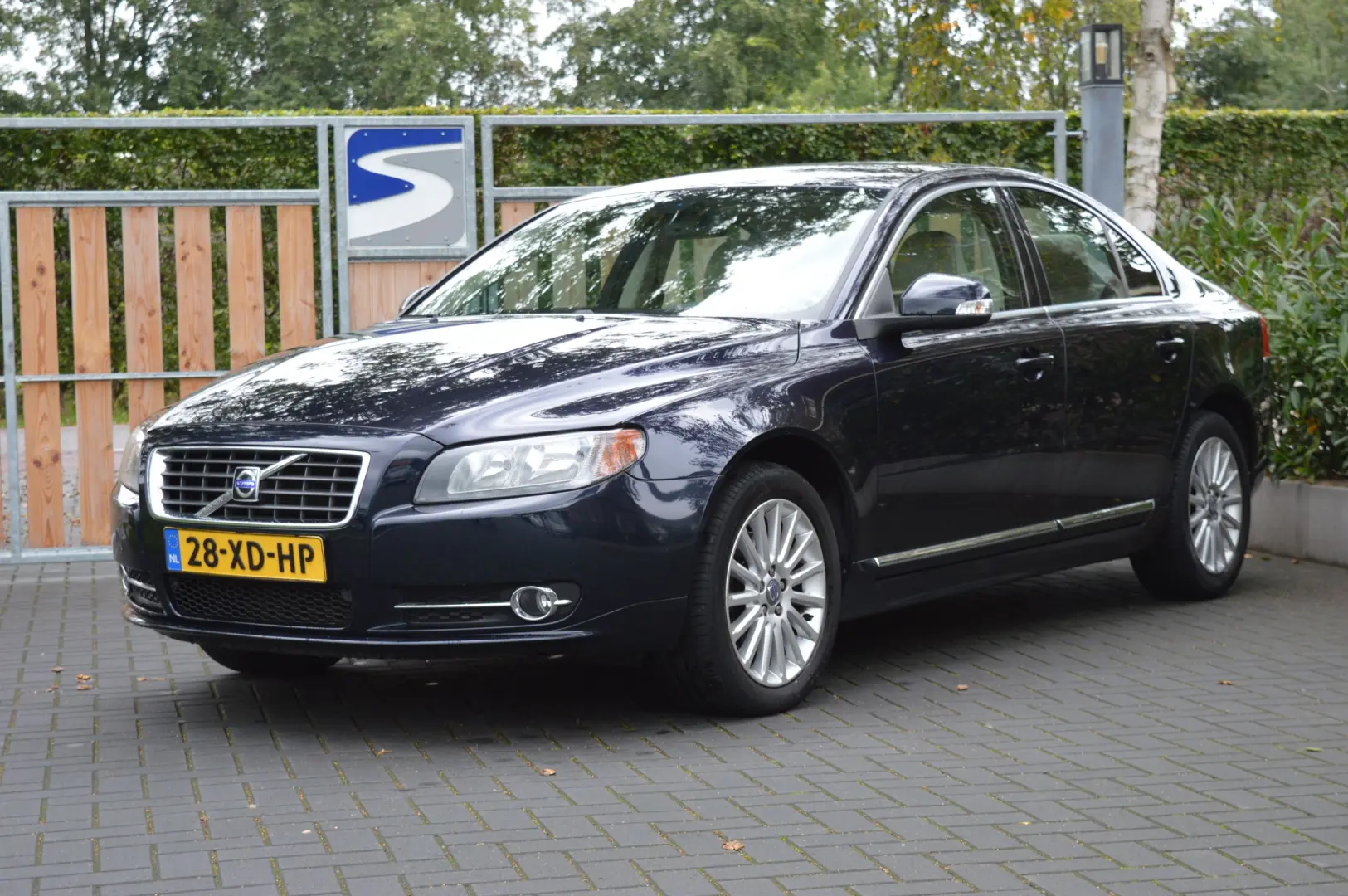 Volvo S80 S80 2.5 T Momentum 4