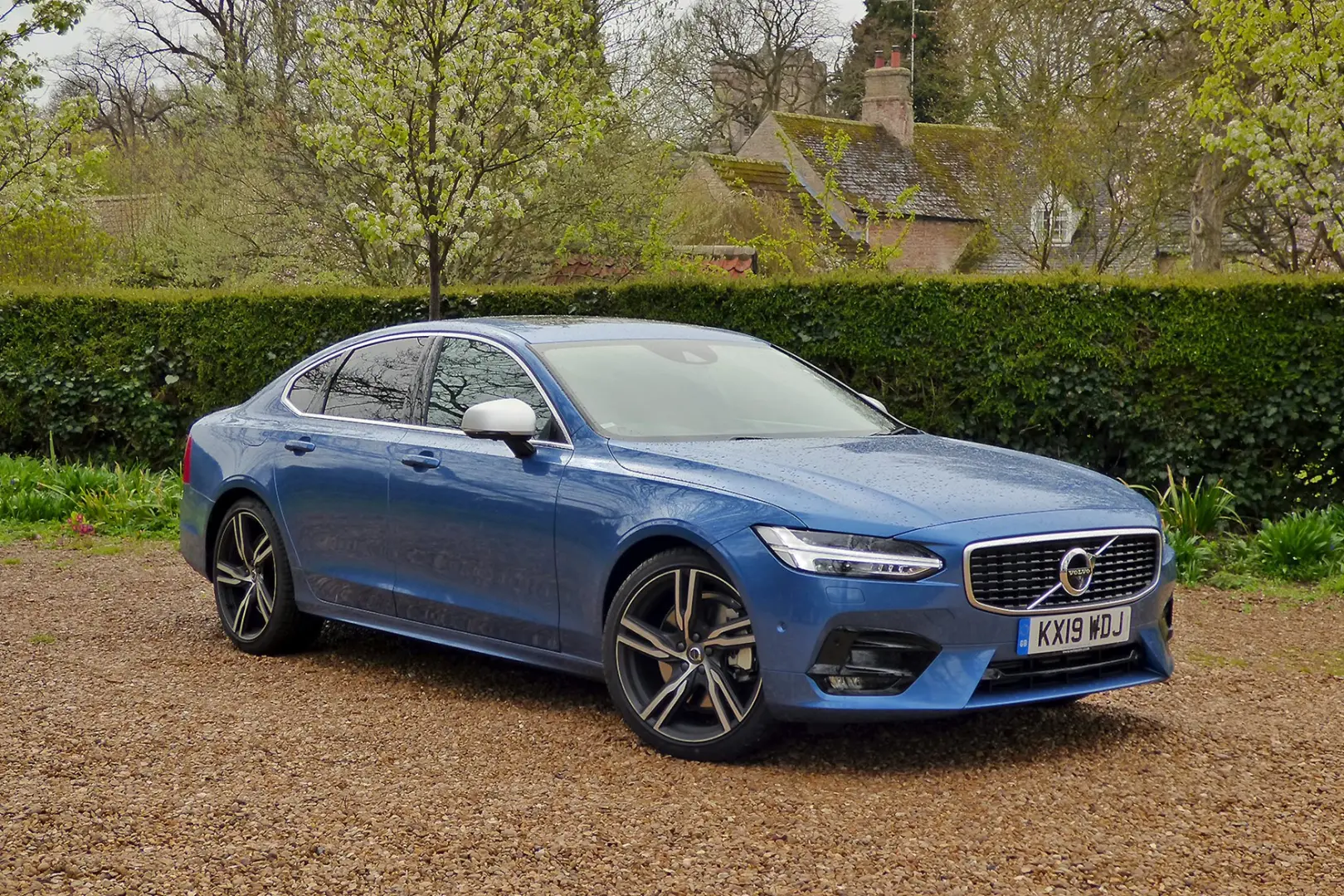 Volvo S90 S90 2.0 B6 Mild Hybrid AWD R-Design Geartronic 4