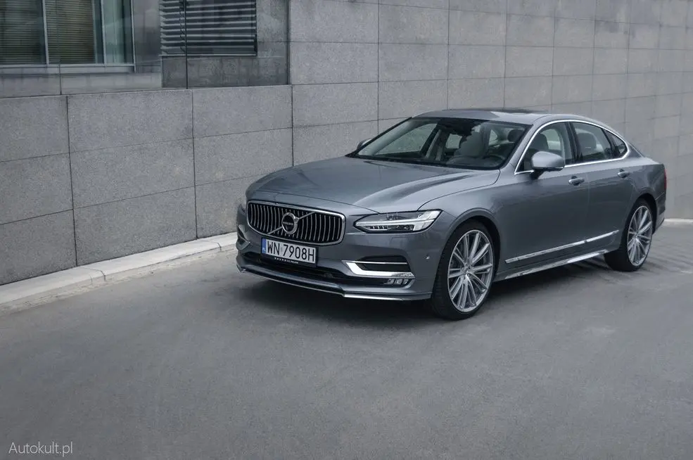 Volvo S90 S90 2.0 D D4 Inscription Geartronic 3
