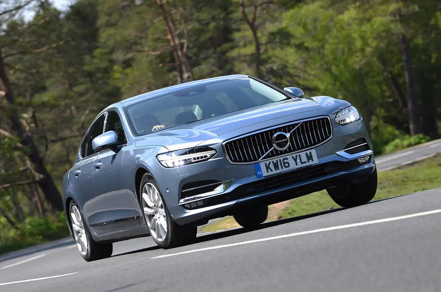 Volvo S90 S90 2.0 D D4 R-Design Geartronic 5