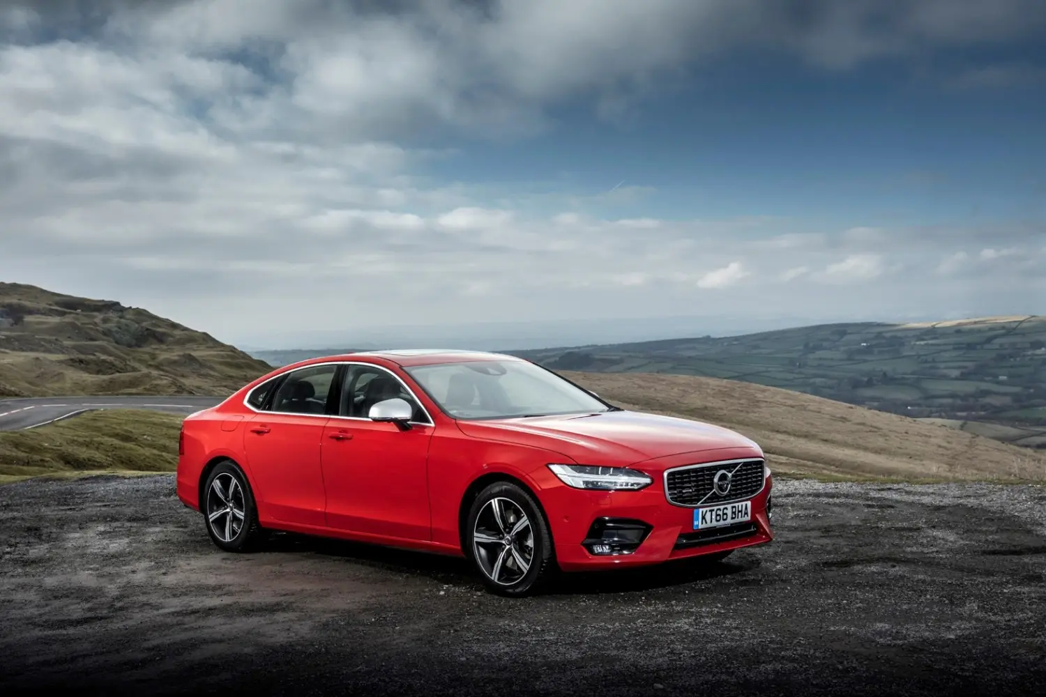 Volvo S90 S90 2.0 D D4 R-Design Plus Geartronic 5