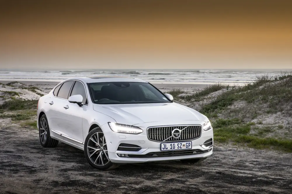 Volvo S90 S90 2.0 D D5 AWD Inscription Geartronic 3