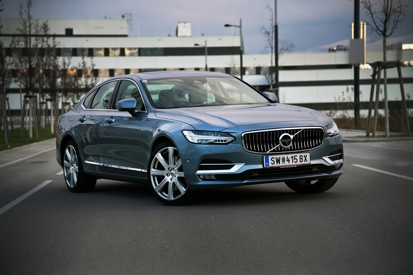 Volvo S90 S90 2.0 D D5 AWD Momentum Plus Geartronic 4
