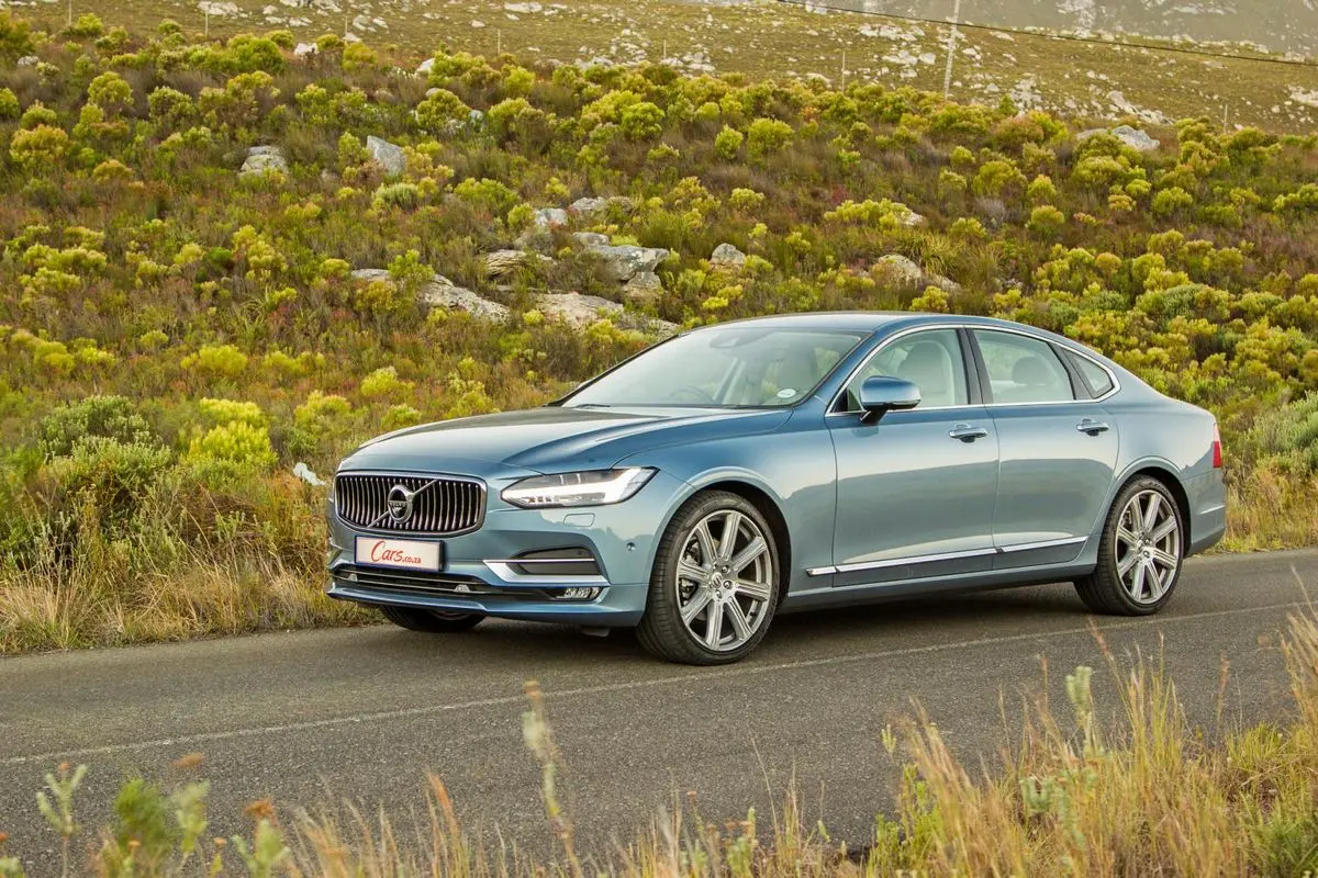 Volvo S90 S90 2.0 D D5 AWD Inscription Plus Geartronic 5