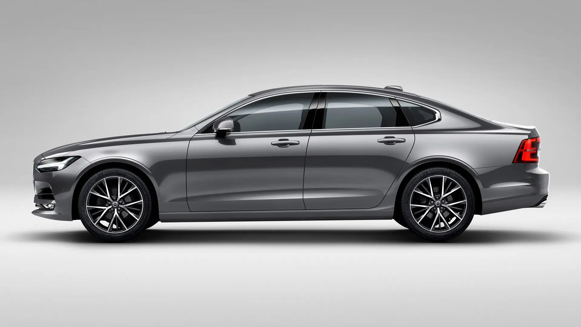 Volvo S90 S90 2.0 D D4 Momentum Geartronic 4