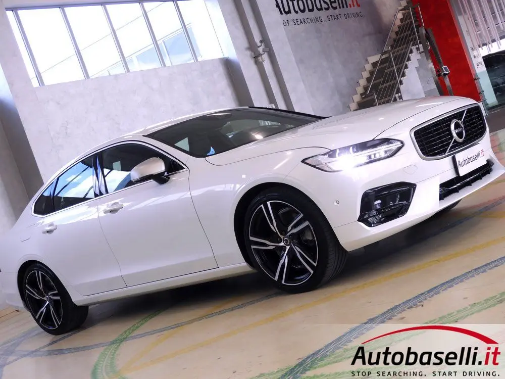 Volvo S90 S90 2.0 D D5 AWD Momentum Geartronic 4
