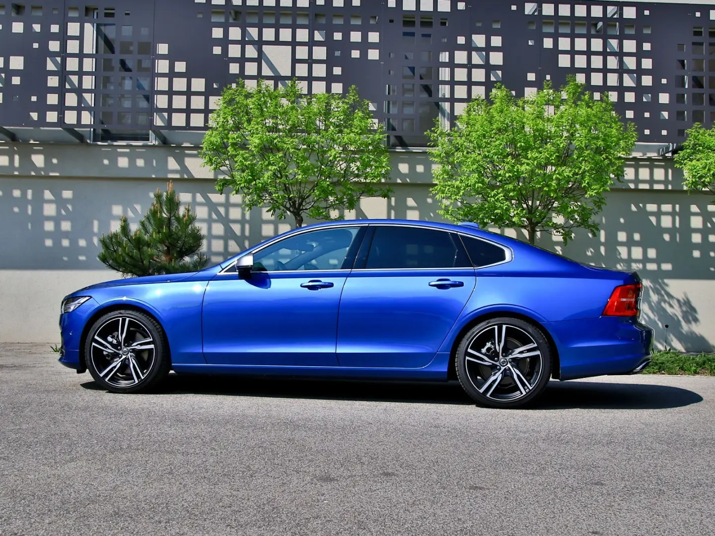 Volvo S90 S90 2.0 D B5 AWD R-Design Geartronic 4