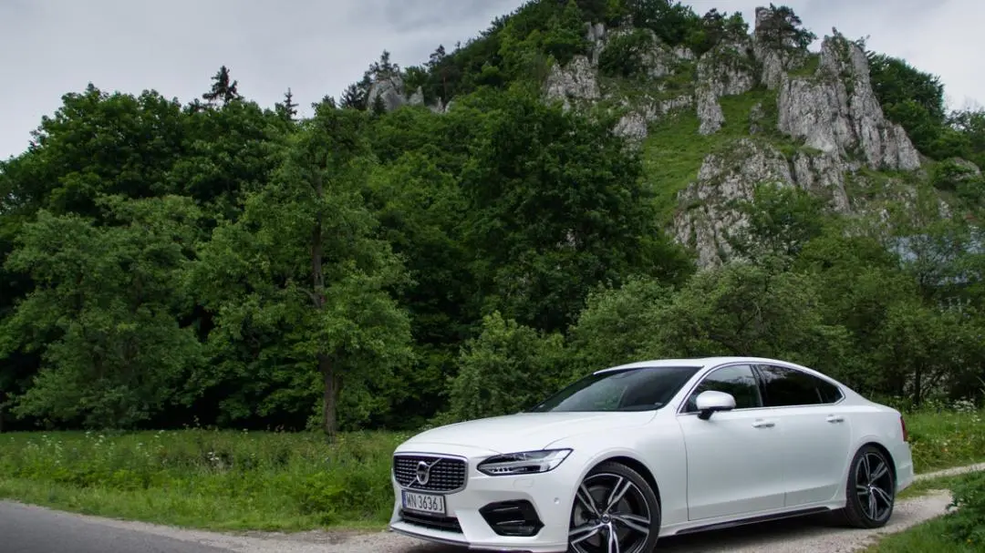 Volvo S90 S90 2.0 T6 AWD R-Design Geartronic 4