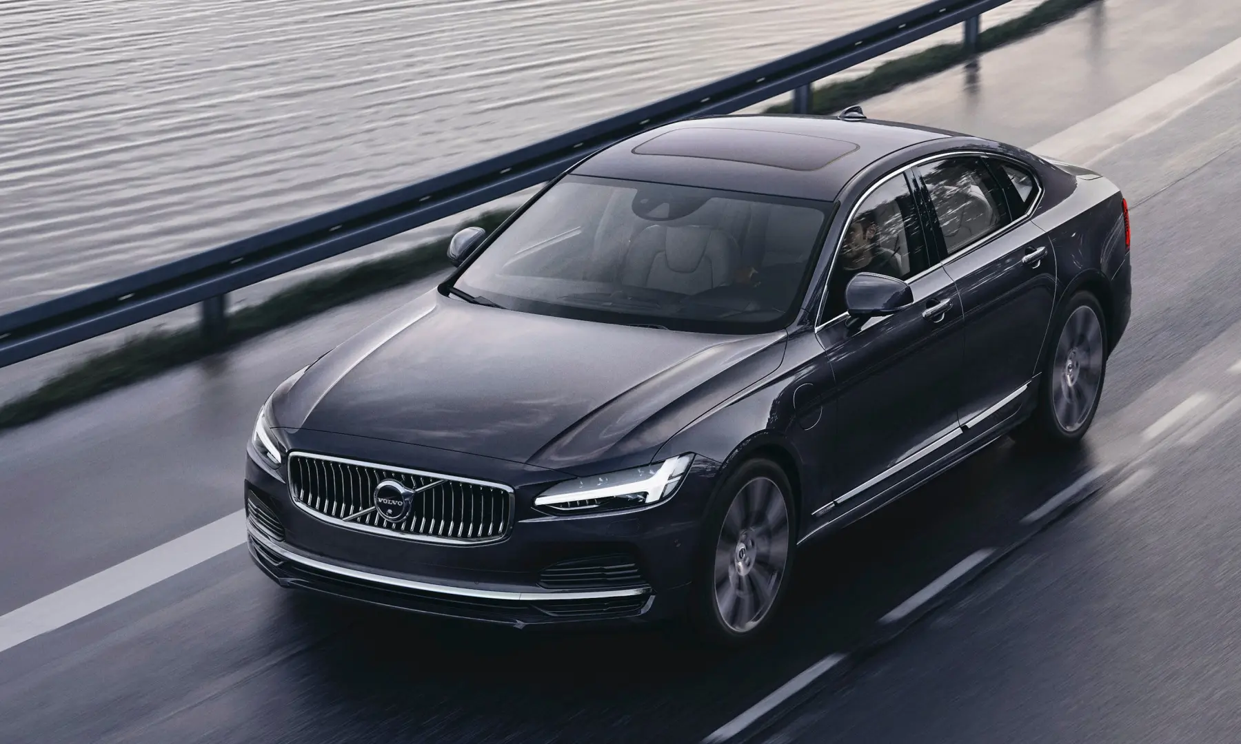 Volvo S90 S90 2.0 T8 Hybrid AWD R-Design Geartronic 4