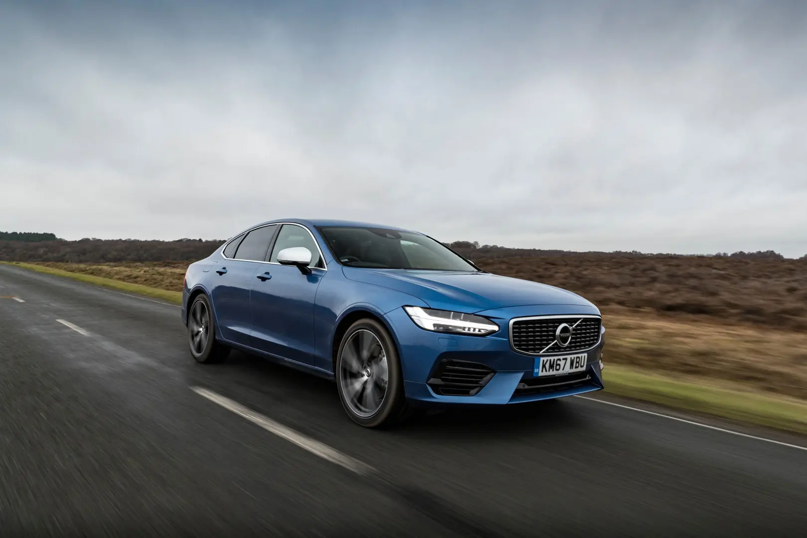 Volvo S90 S90 2.0 T8 Hybrid EAWD Recharge Plus Dark 6