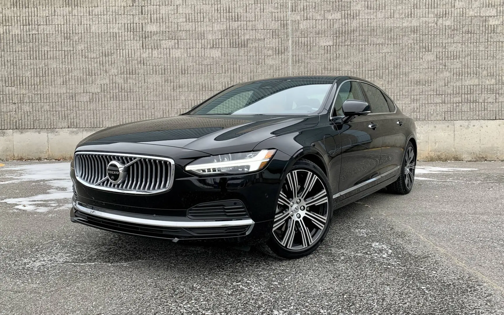 Volvo S90 S90 2.0 T8 Hybrid EAWD Recharge R-Design Geartronic 3