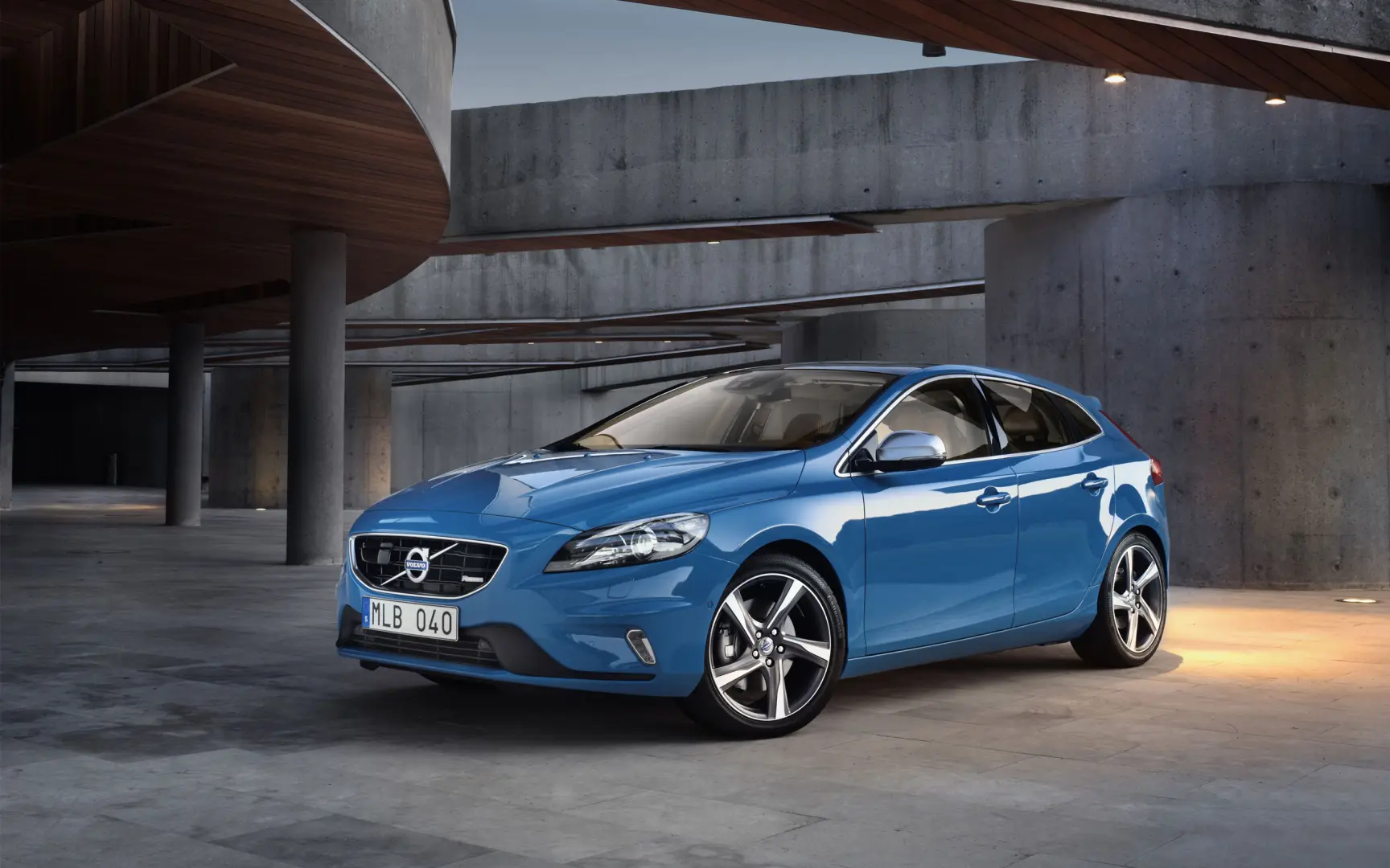 Volvo V40 V40 1.6 D D2 Advance Powershift 6