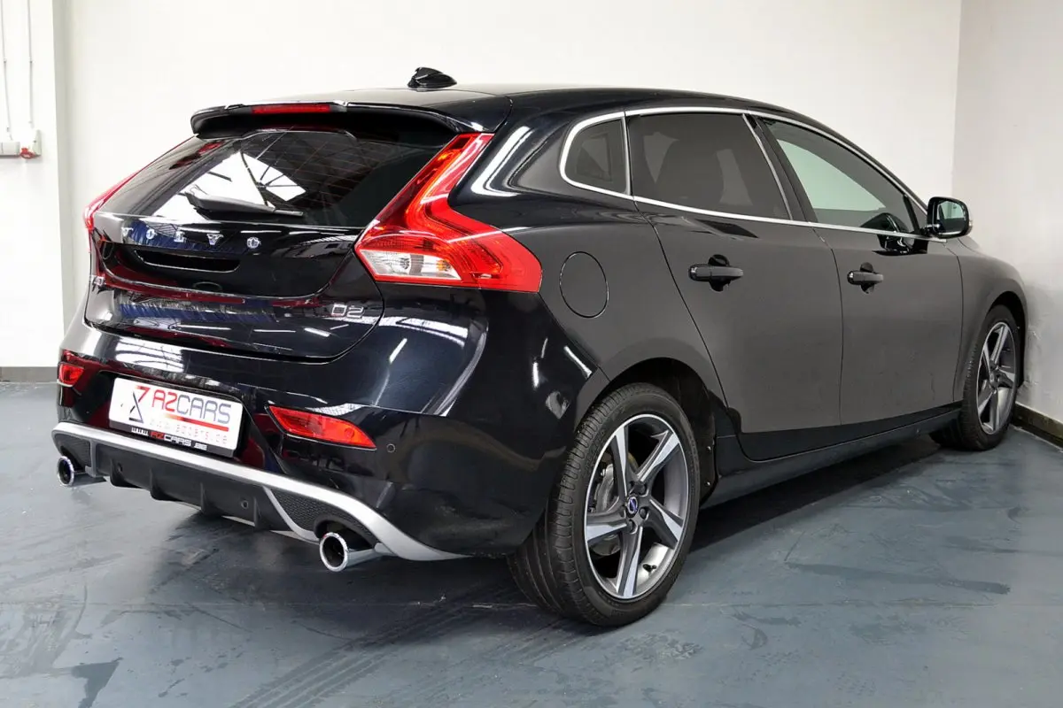 Volvo V40 V40 1.6 D D2 R-Design Powershift 7