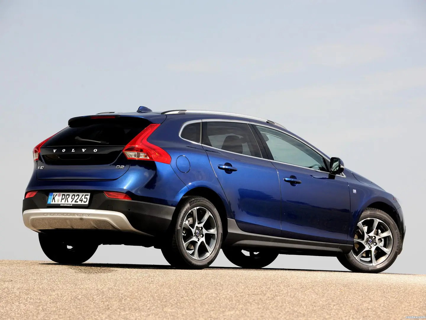 Volvo V40 Cross Country V40 Cross Country 1.6 D D2 Volvo Ocean Race Powershift 3