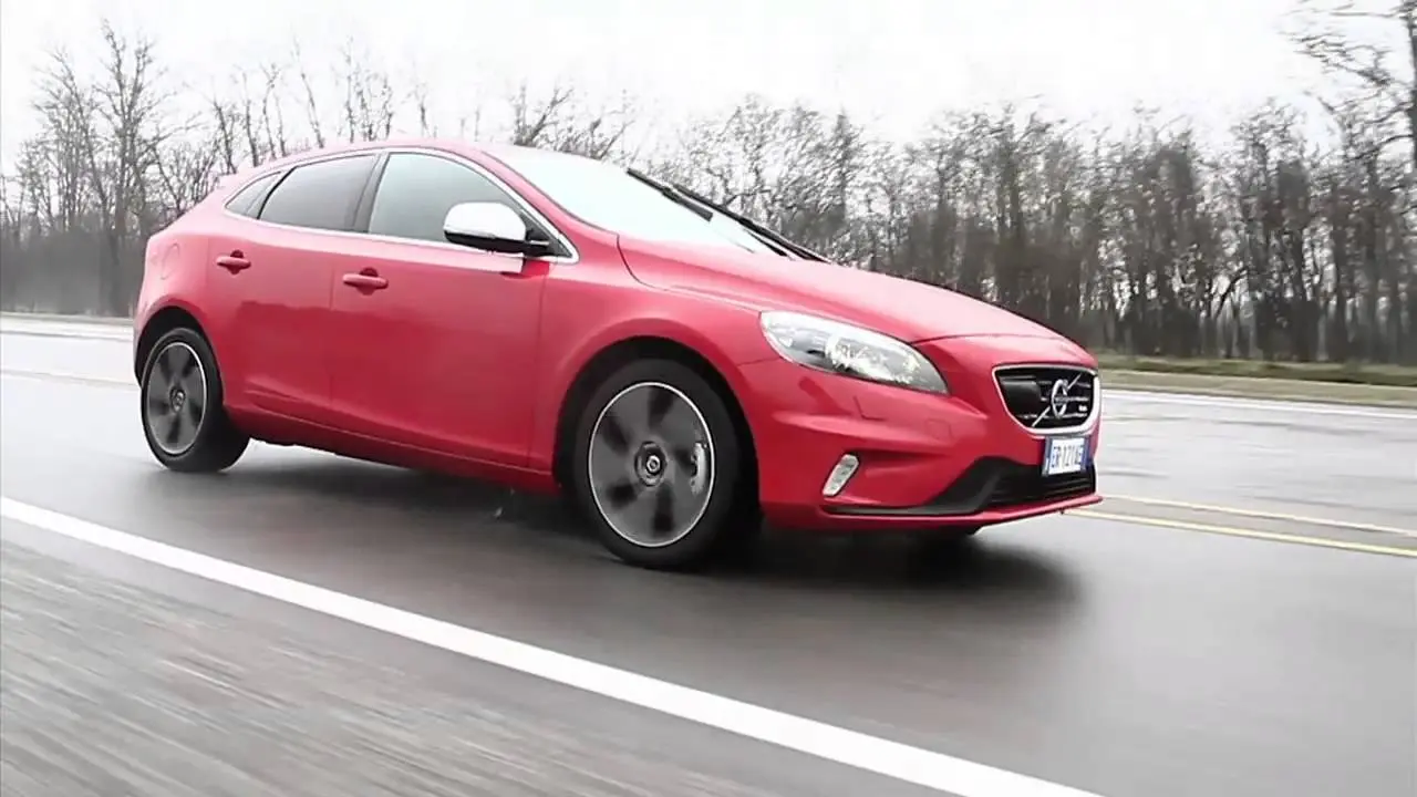 Volvo V40 V40 1.6 T4 R-Design Powershift 4
