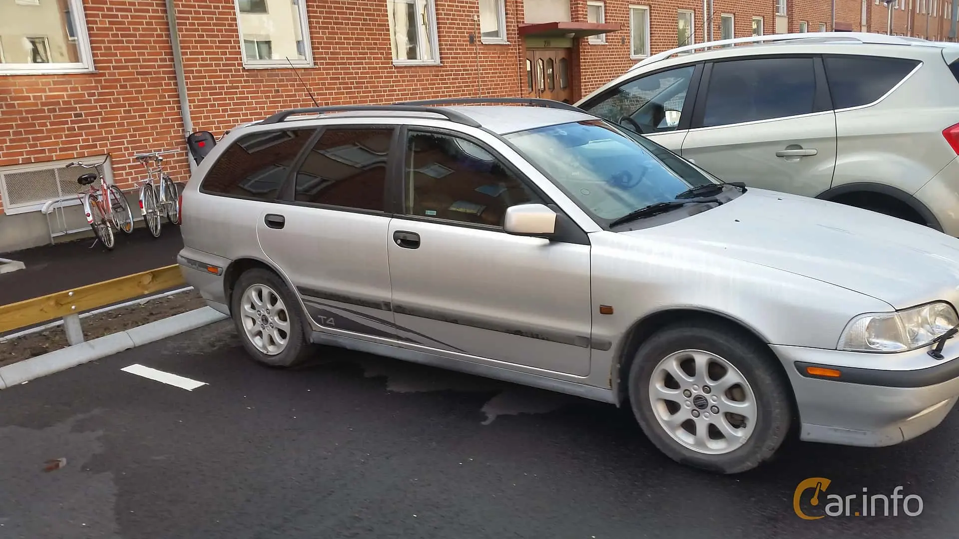Volvo V40 V40 1.9 T4 4