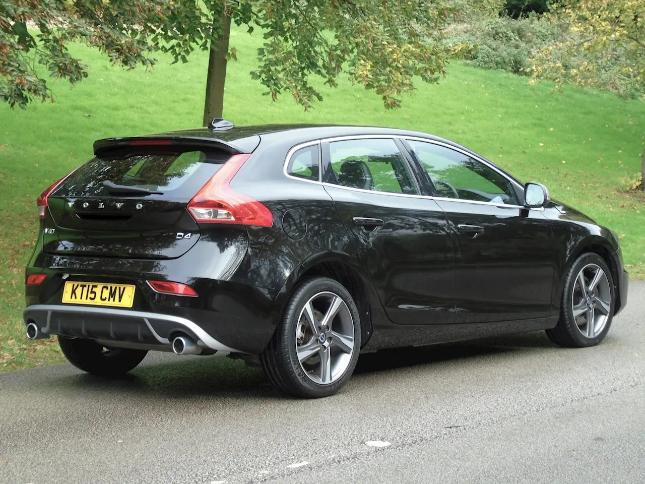 Volvo V40 V40 2.0 D D4 R-Design Powershift 5