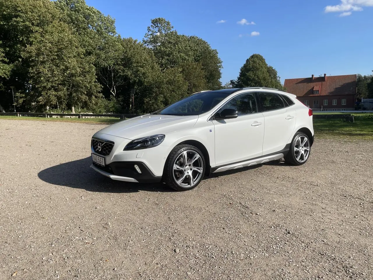 Volvo V40 Cross Country V40 Cross Country 1.5 T3 Volvo Ocean Race Powershift 5
