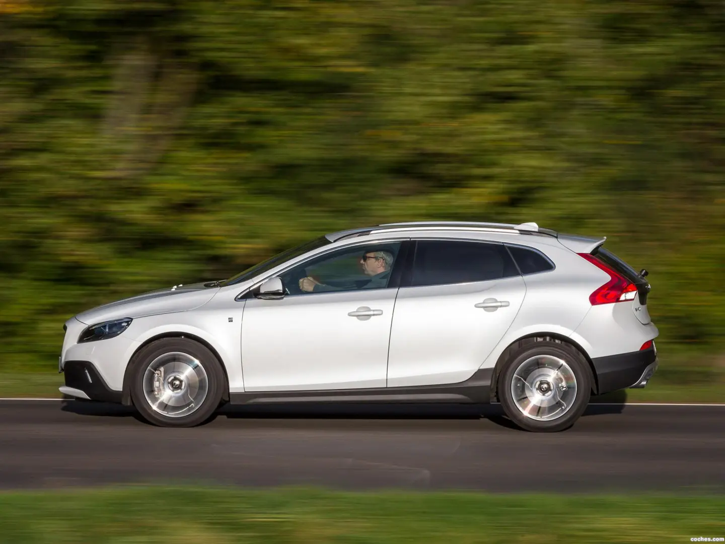 Volvo V40 Cross Country V40 Cross Country 1.6 D D2 Volvo Ocean Race Powershift 7
