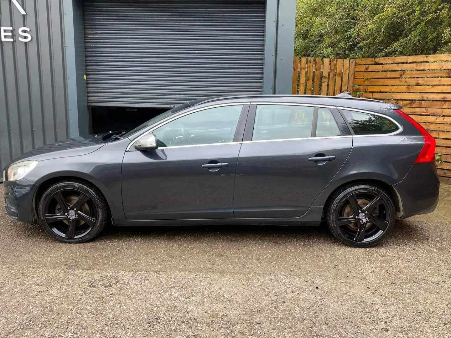 Volvo V60 V60 1.6 D D2 Drive R-Design Powershift 3
