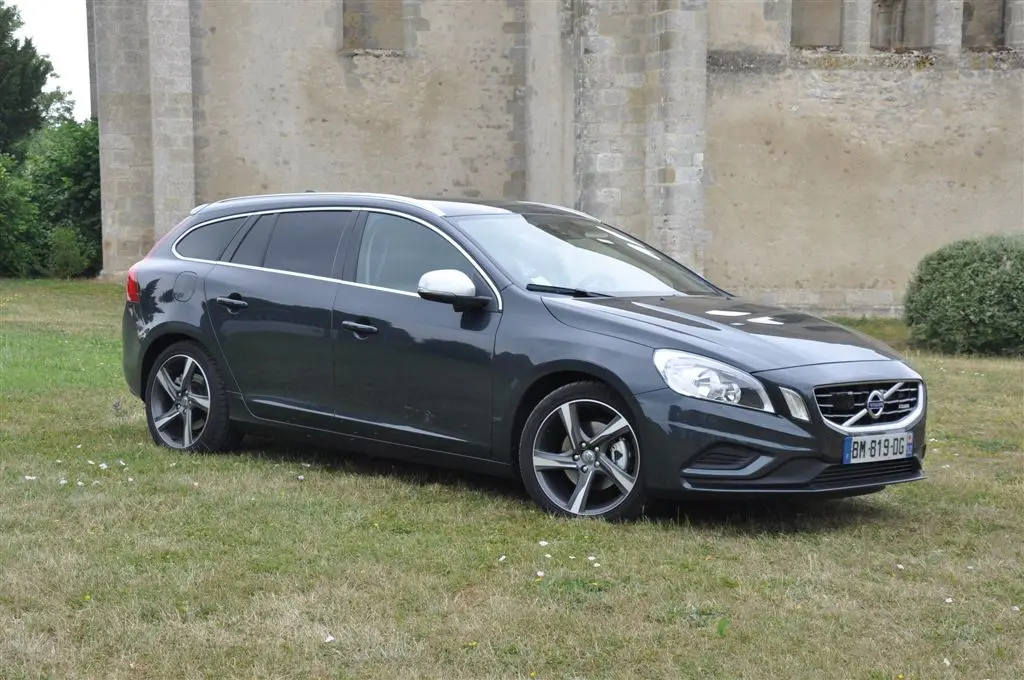 Volvo V60 V60 1.6 D D2 Drive R-Design Powershift 3