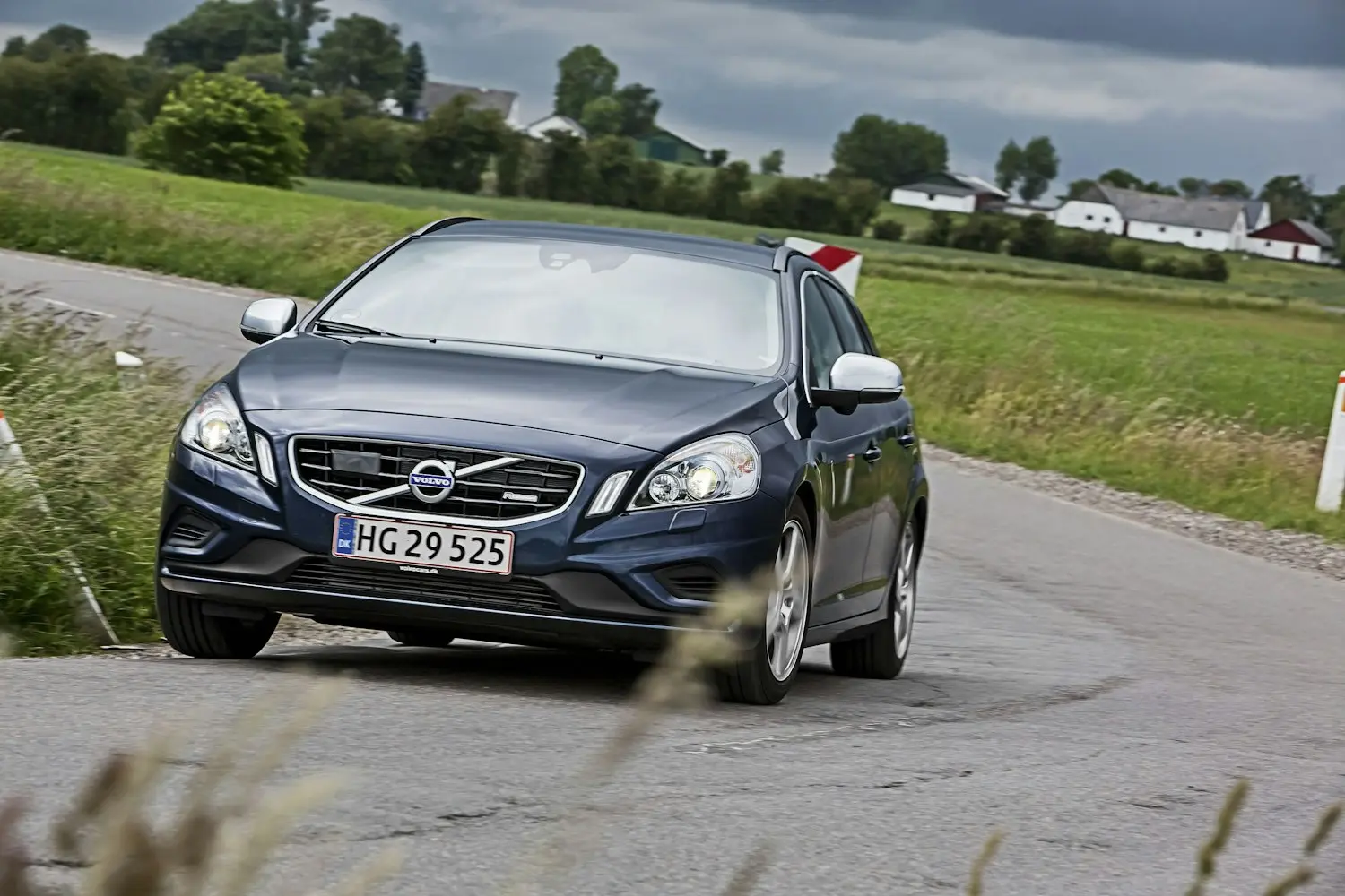 Volvo V60 V60 1.6 D D2 Drive R-Design Powershift 5